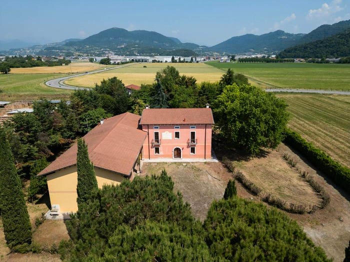 Casa con 5 locali in vendita in Via Verona, Centro, Castelgomberto