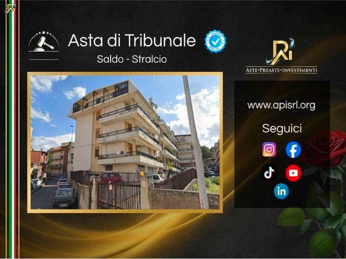Appartamento con 5 locali in vendita in Via Giulio Cesare, Bronte