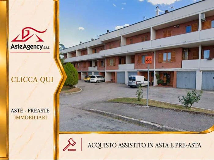 Appartamento con 6 locali in vendita in Via XXIV Maggio, Centro, Fabriano