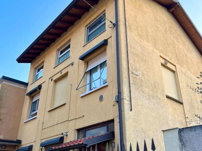 Casa con 5 locali in vendita in Via della Pergola, Belledo, Lecco