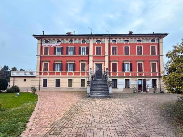 Appartamento trilocale in vendita in Via Gaetano Donizetti, Centro, Busseto