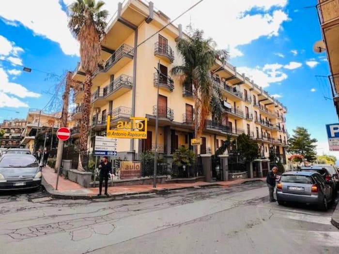 Appartamento con 5 locali in vendita in Via Catania No Number, Adrano