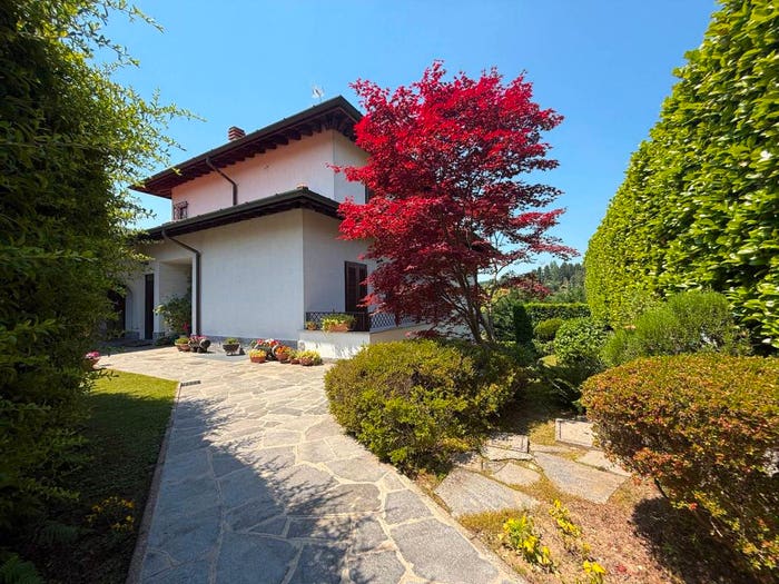 Casa con 6 locali in vendita in Via Pietro Mascagni, Centro, Fino Mornasco