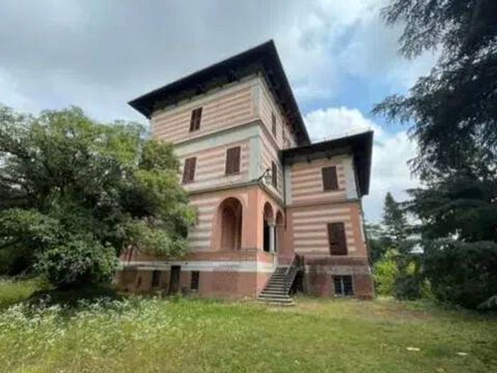 Casa con 6 locali in vendita in Strada Villalvernia, Novi Ligure