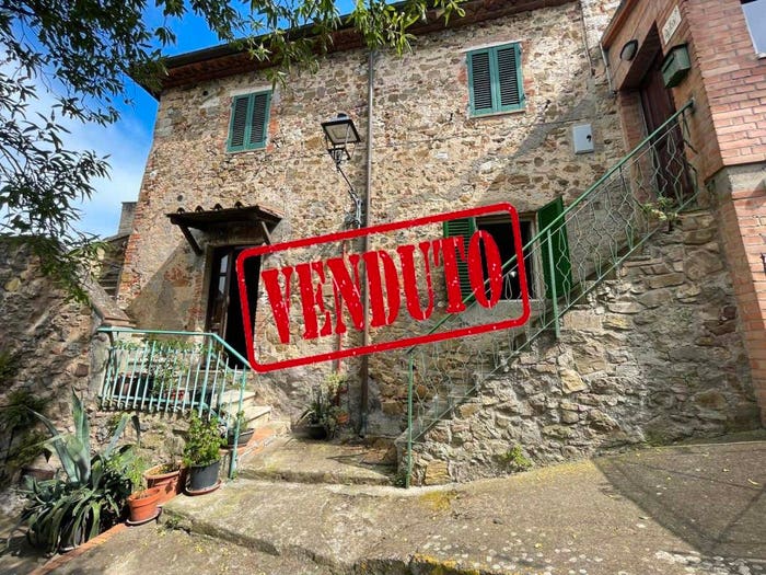 Appartamento quadrilocale in vendita in Via delle Scuole, Montemerano, Manciano