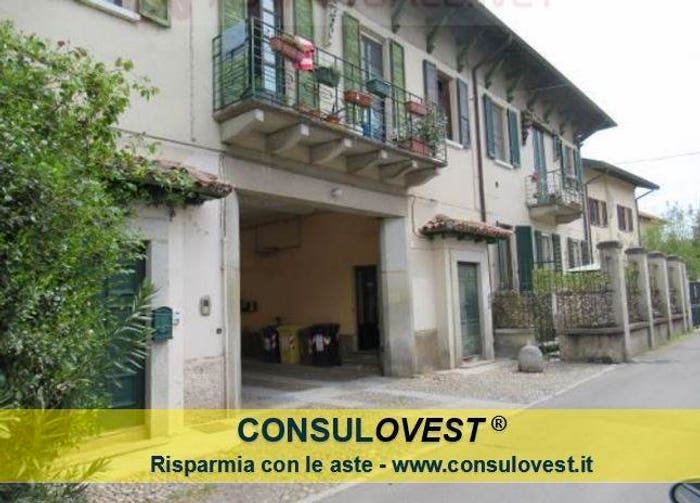 Appartamento trilocale in vendita in Via Luigi Coralli, Via Riviera, Pavia
