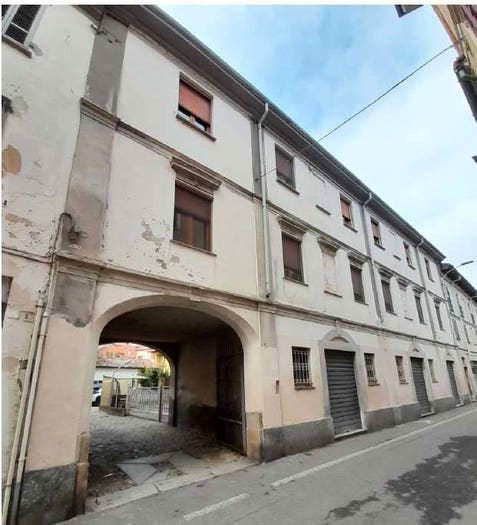 Appartamento trilocale in vendita in Via Giuseppe Garibaldi Mede PV Italia, Centro, Mede
