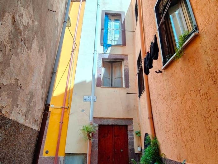 Casa trilocale in vendita in Via Chiassuolo, Centro, Bosa