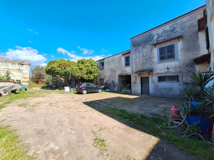 Appartamento trilocale in vendita in via Ponte Annibale, Capua