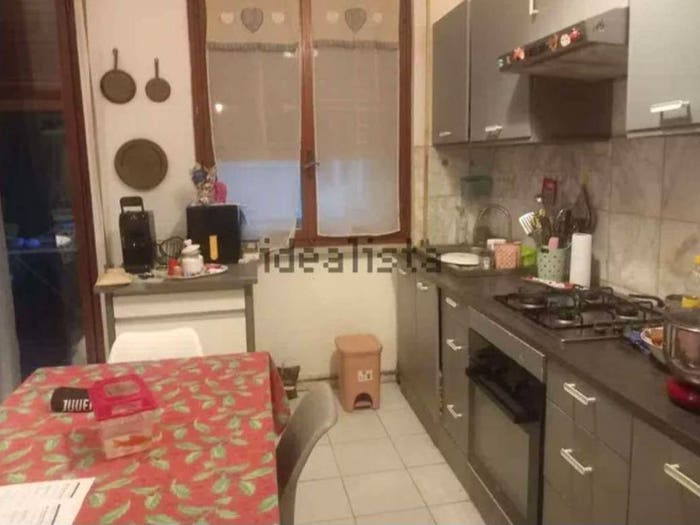 Appartamento trilocale in vendita in Via Roma, Centro, Carrara