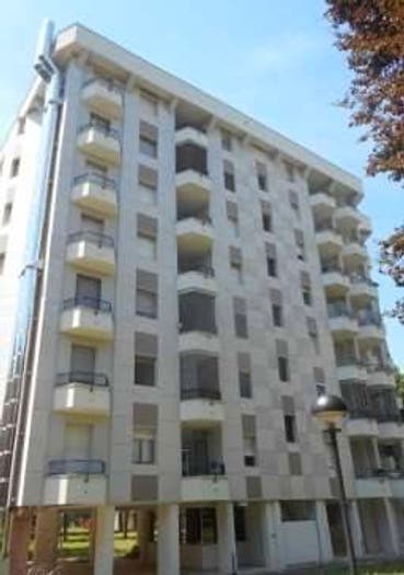 Appartamento trilocale in vendita in Via Milano, Centro, Garbagnate Milanese
