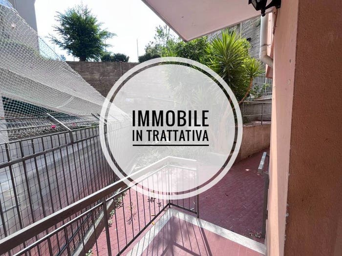 Appartamento trilocale in vendita in Via di Montemoro, Oregina, Genova