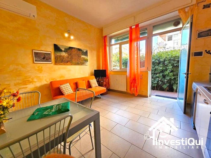 Appartamento bilocale in vendita in Via Michelangelo, Borghetto Santo Spirito