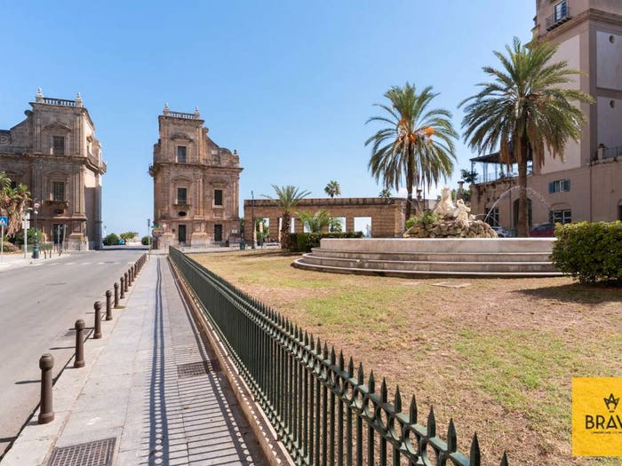 Appartamento bilocale in vendita in Via Butera, Kalsa, Palermo