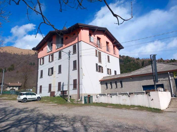 Casa bilocale in vendita in Sormano