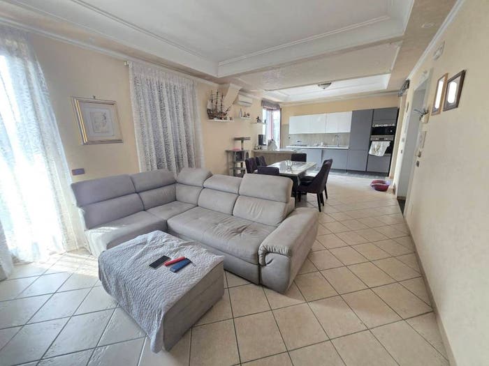 Casa con 6 locali in vendita in Via Monteverdi, Centro, Caivano