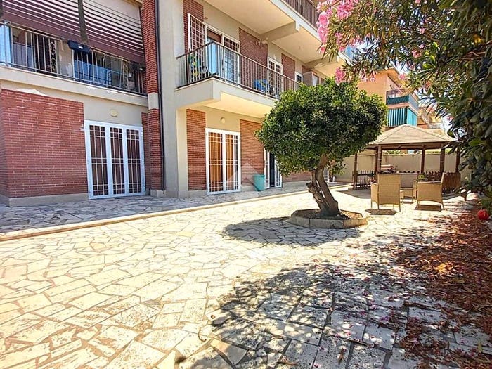 Appartamento trilocale in vendita in Via cremona, Marina di Ardea, Ardea