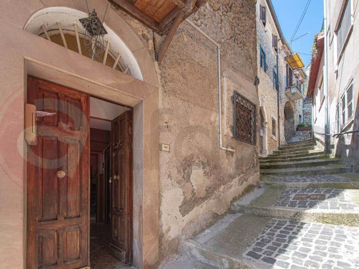 Casa con 6 locali in vendita in Via Roma, Centro, Monte San Giovanni Campano