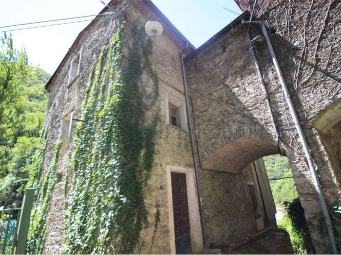 Appartamento quadrilocale in vendita in Redicesi, San Carlo Antona, Massa