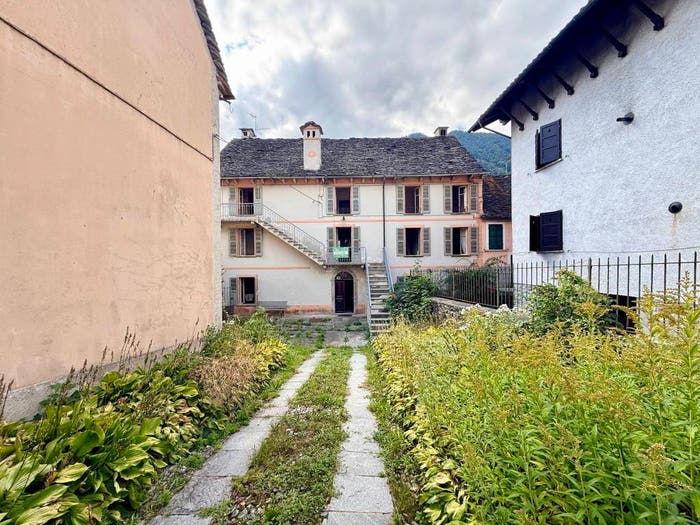 Case in Vendita e in Affitto - 3