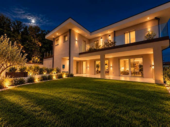 Casa con 6 locali in vendita in Via Mezzo colle, Desenzano Centro, Desenzano del Garda