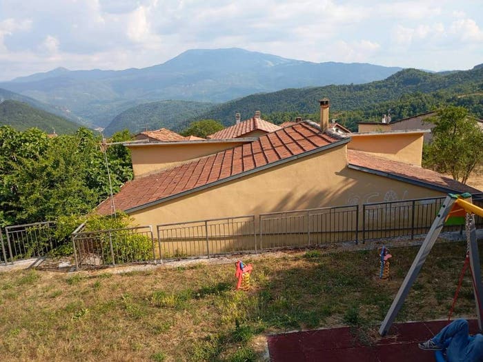 Casa quadrilocale in vendita in Via dei Campi, Micigliano