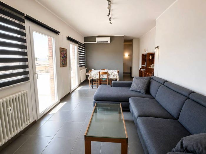 Appartamento quadrilocale in vendita in Viale Trieste, Azzano San Paolo