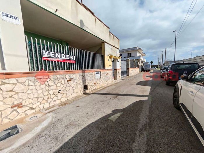 Casa con 6 locali in vendita in via bovio snc, Mondragone