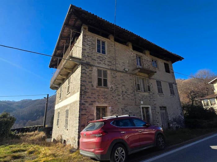 Casa con 6 locali in vendita in Via della Libertà, Centro, Sagliano Micca
