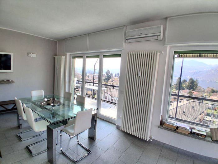 Casa trilocale in vendita in Corso Roma, Centro, Pettenasco