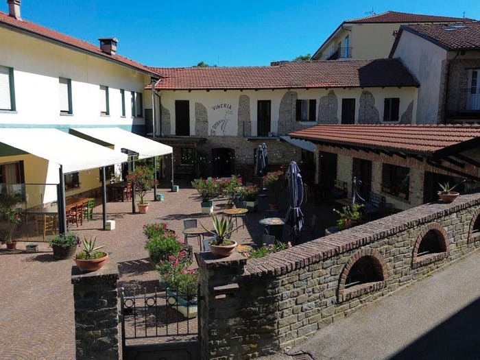 Casa con 6 locali in vendita in Via Riale, Lequio Berria