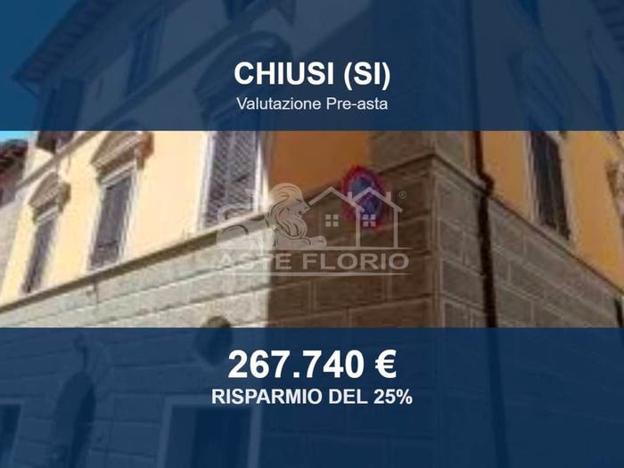 Casa con 6 locali in vendita in Piazza San Francesco, Centro, Chiusi