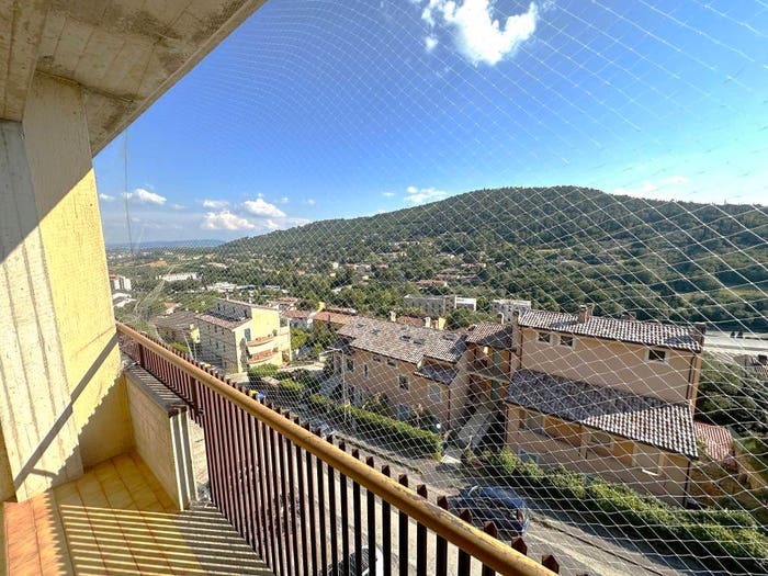 Appartamento quadrilocale in vendita in Via Colle Maggio, Ferro di Cavallo, Perugia