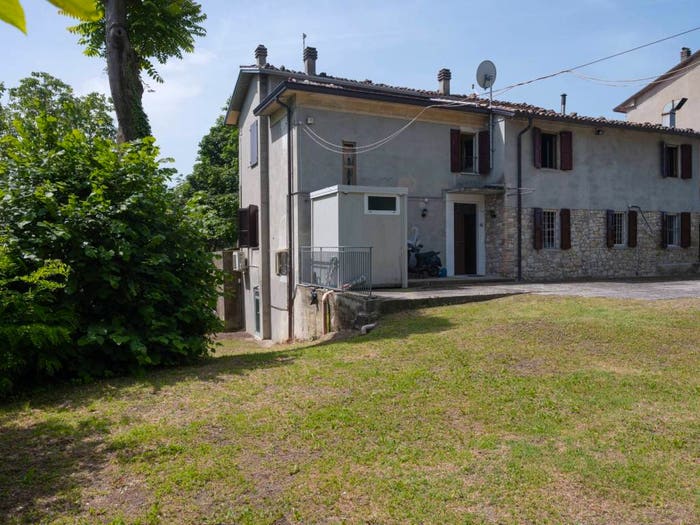 Casa quadrilocale in vendita in Strada Mozzano, Mozzano, Neviano degli Arduini