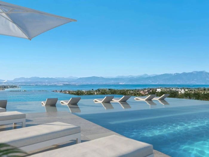 Appartamento trilocale in vendita in Via Forte Villa snc, Peschiera del Garda