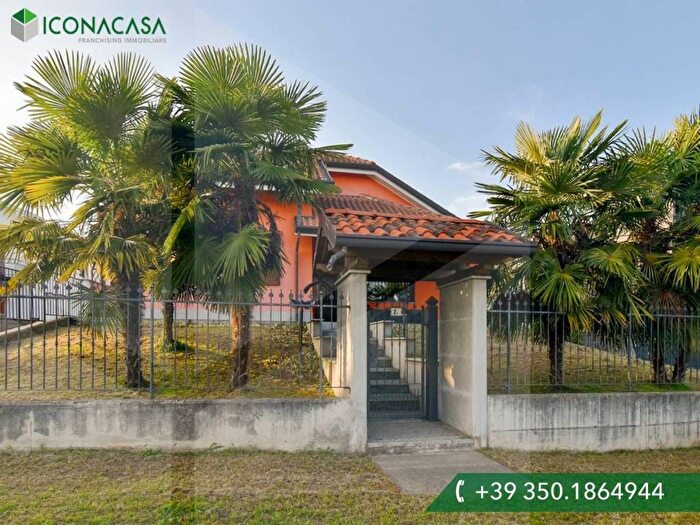 Casa con 5 locali in vendita in Viale della Repubblica, Ravello Villastanza Villapia, Parabiago