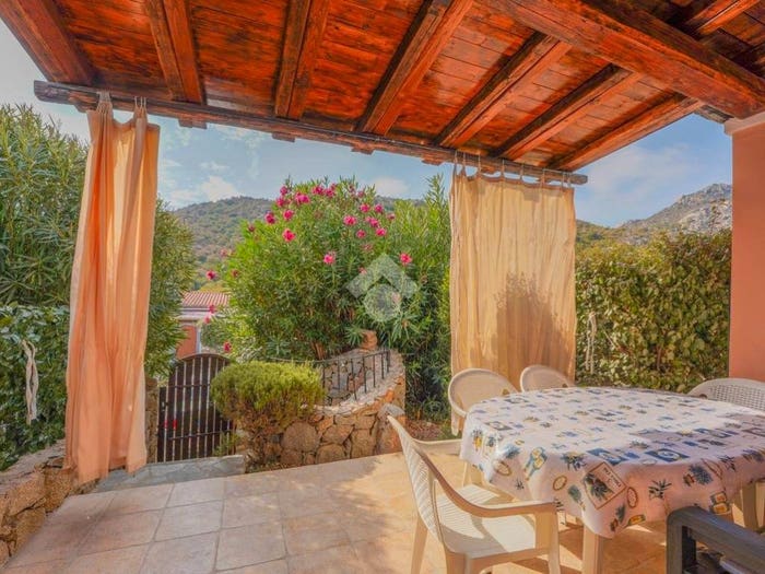 Casa bilocale in vendita in Via Don Gavino Pes, Osseddu, Olbia