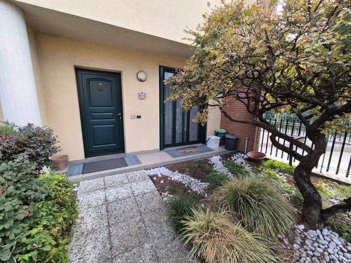 Casa trilocale in vendita in Via Luigi Einaudi, Centro, Lainate