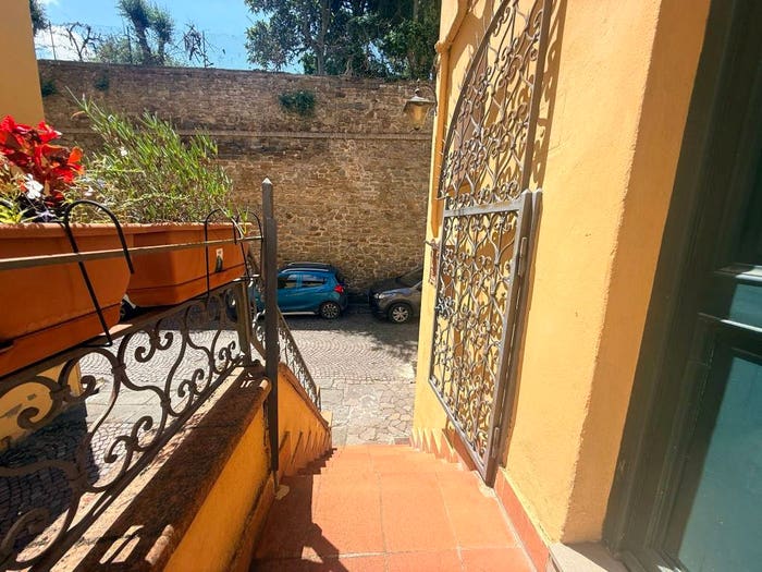 Appartamento bilocale in vendita in Piazza Torquato Tasso, San Frediano, Firenze
