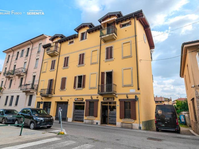 Appartamento bilocale in vendita in Via Marzo, Melegnano