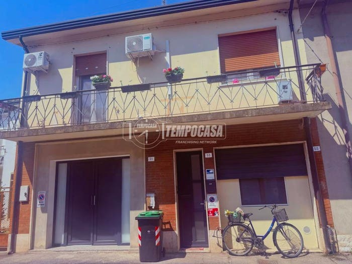 Appartamento bilocale in vendita in Via T Telloli, Centro, Codigoro