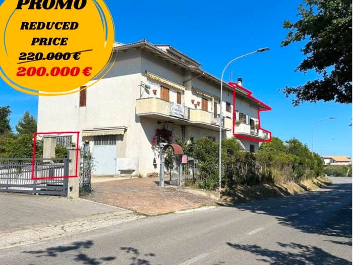 Appartamento quadrilocale in vendita in Viale Aldo Moro, Centro, Atri