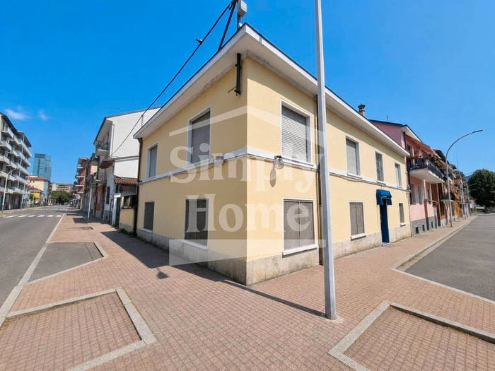 Casa con 6 locali in vendita in Via Vincenzo Bellini, San Pietro, Moncalieri