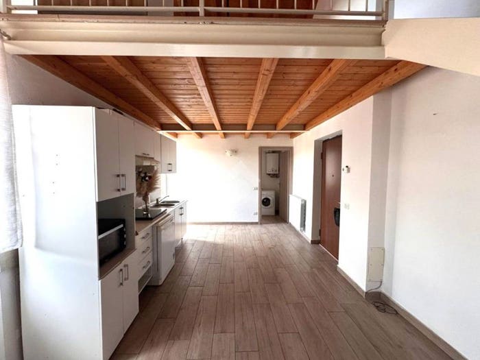Casa bilocale in vendita in Via generale ravina, Centro, Malnate