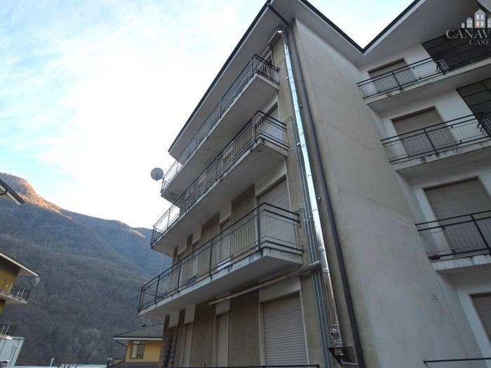 Appartamento quadrilocale in vendita in via verdi, Centro, Sparone