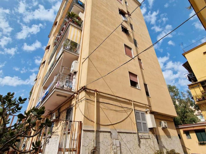 Appartamento trilocale in vendita in Vico Paradiso alla Salute, Stella Materdei, Napoli