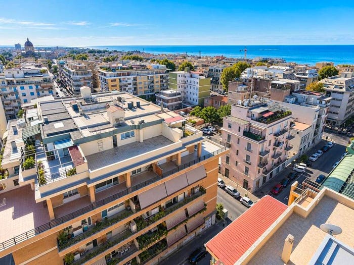 Appartamento quadrilocale in vendita in Via Stefano Cansacchi, Ostia Ponente, Roma