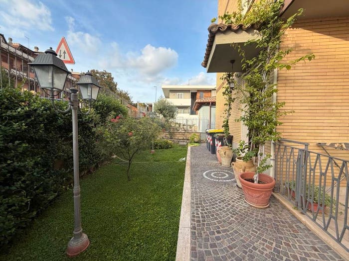 Appartamento trilocale in vendita in Via dei Frati Crociferi, Cappuccini San Matteo Sperduti, Monterotondo