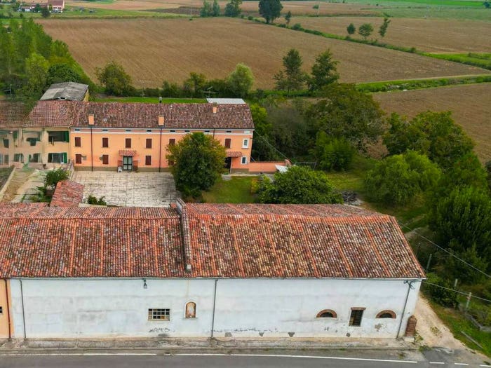 Casa con 6 locali in vendita in Via Padre Massimiliano Kolbe, Centro, Commessaggio