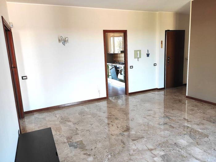 Appartamento quadrilocale in vendita in Via Pastrengo, Vallone, Pavia